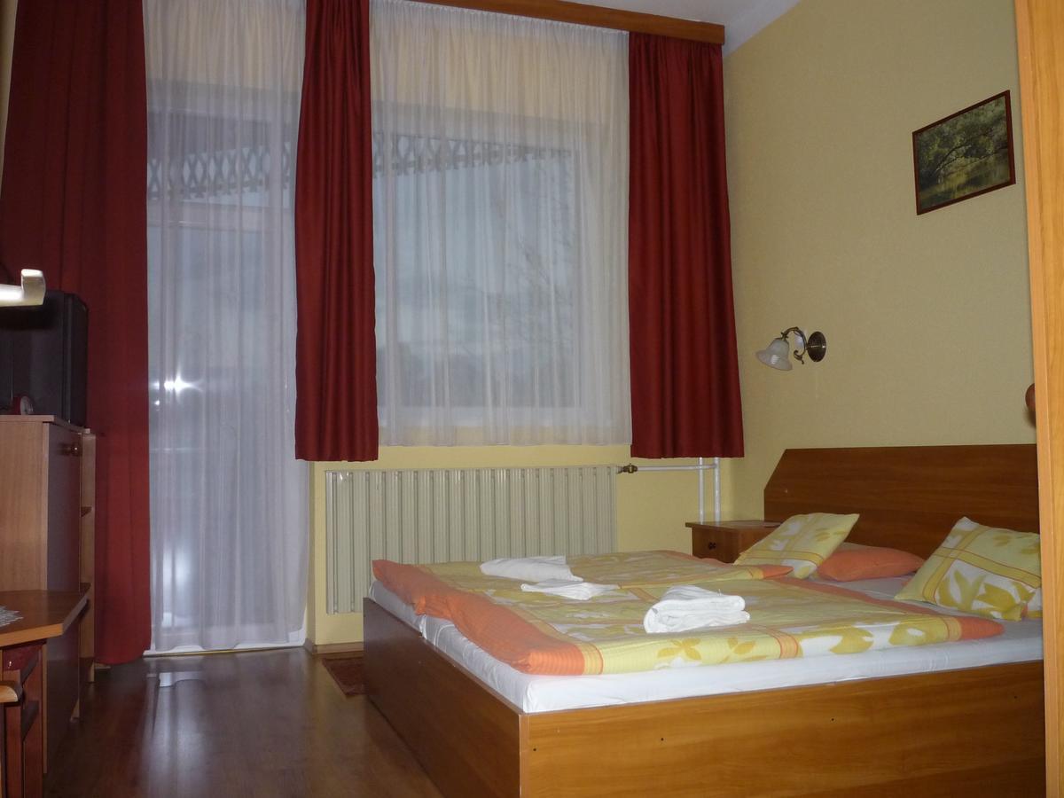Hableany Hotel Tiszafured Exterior photo